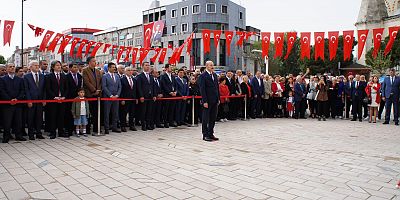 23 Nisan Ulusal Egemenlik ve Çocuk Bayramı Dolayısıyla Atatürk Anıtı’na Çelenk Sunma Töreni Gerçekleştirildi
